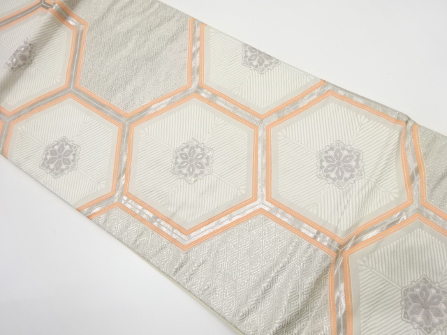 アンティーク　亀甲に華紋・若松模様織り出し袋帯（着用可）